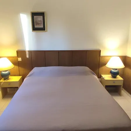 A Font Margout - Calme - 4km De - Petit-dejeuner Bed & Breakfast *