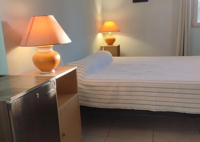 A Font Margout - Calme - 4km De - Petit-dejeuner