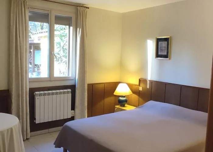 A Font Margout - Calme - 4km De - Petit-dejeuner